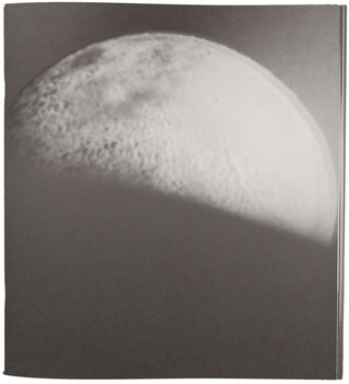 MONDFOTOGRAFIE MONDFOTOGRAFIE – book cover closed